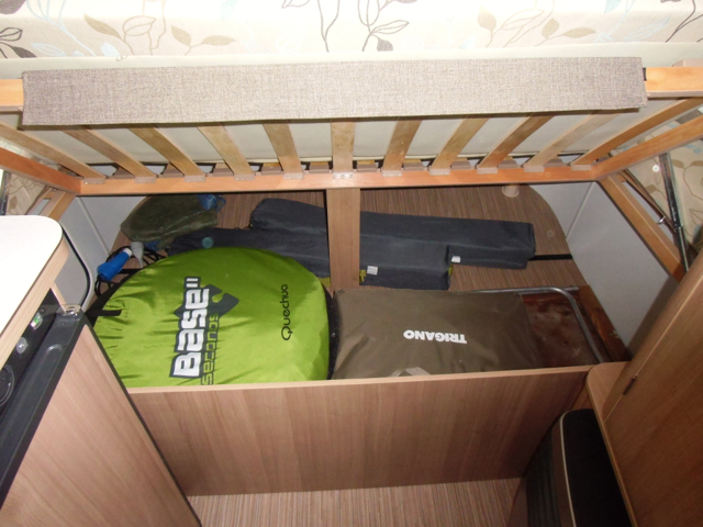 Rangement sous coffre