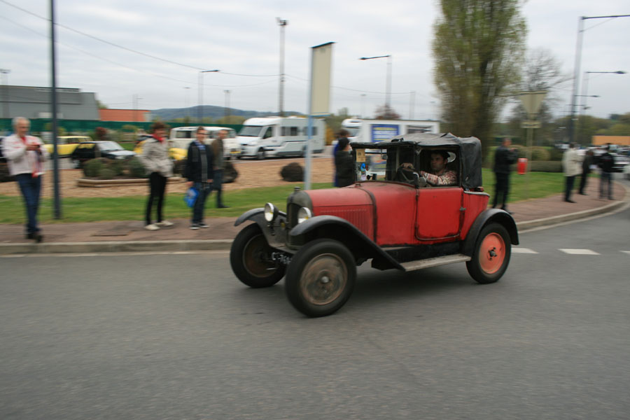 Citroën 5 CV dans son jus.