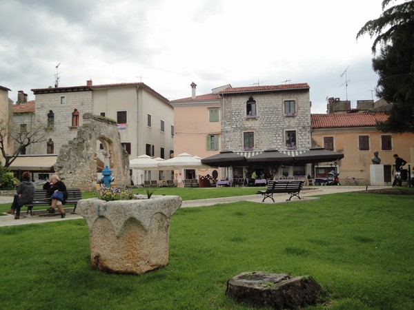 autre petite place