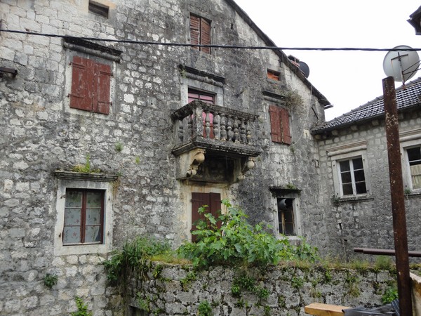 avant renovation