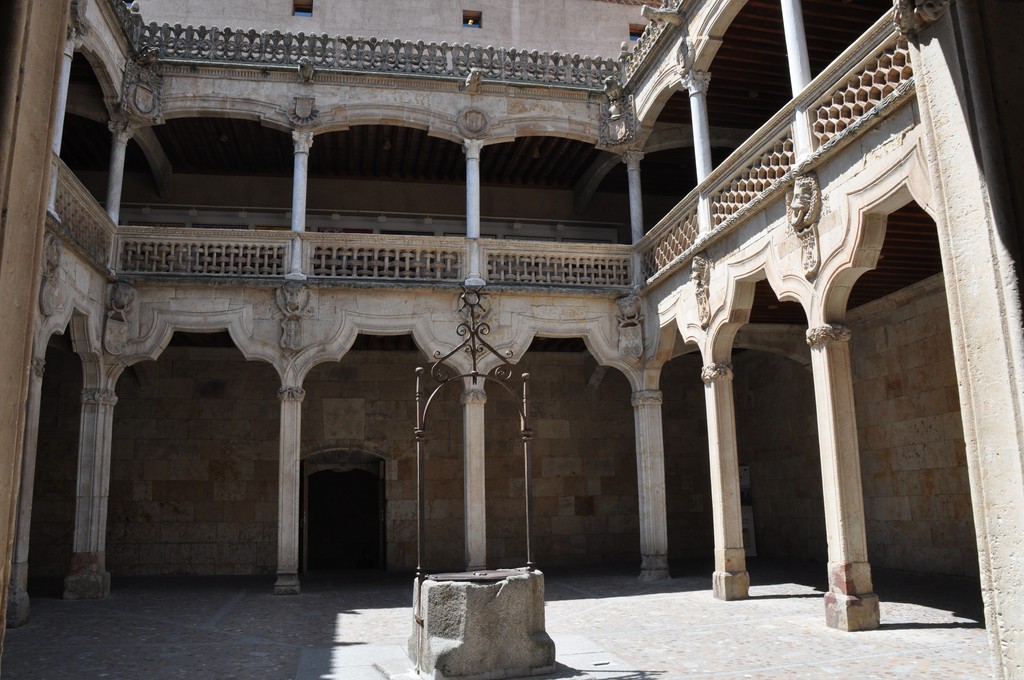 Un patio de l'Université