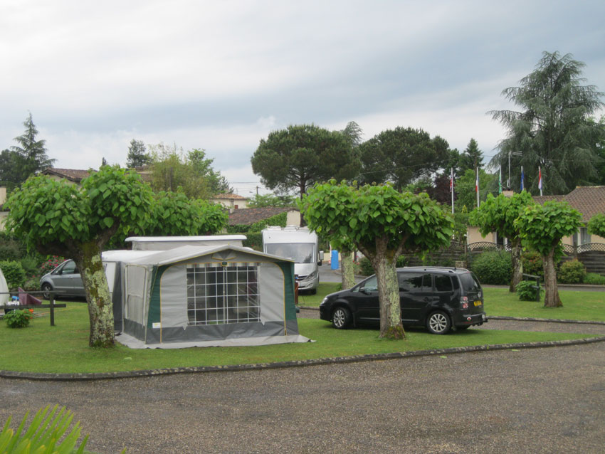 Camping de la Bastide, Ste-Foy-la-Grande.jpg