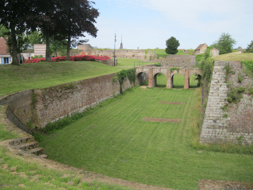 The-Citadelle-at-Montreuil.jpg