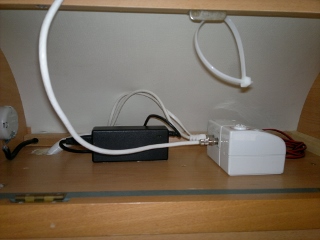 les transfos fixés au double face