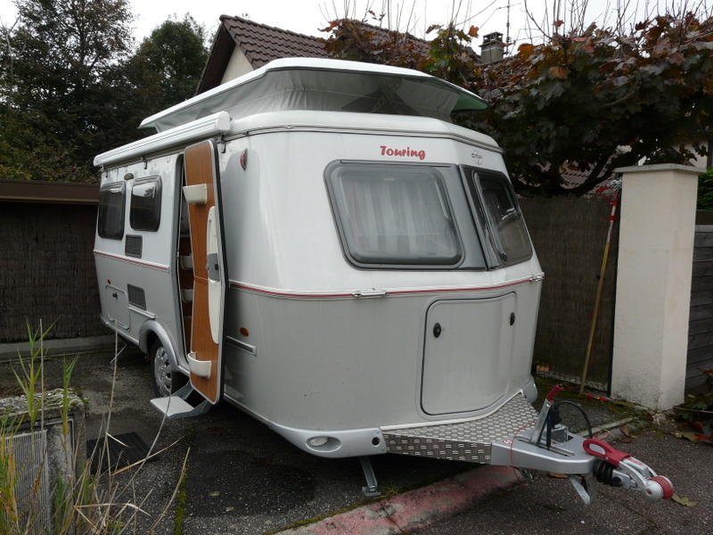 ..érable taillé pour ouvrir le toit !...