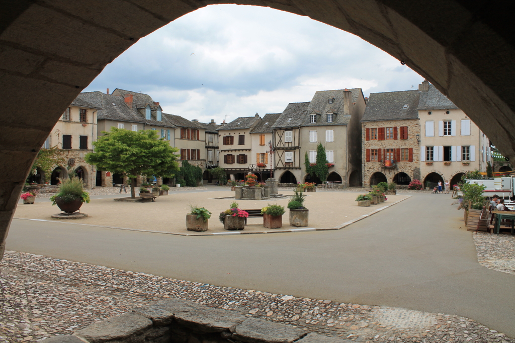 IMG_3847 Sauveterre de Rouergue.JPG