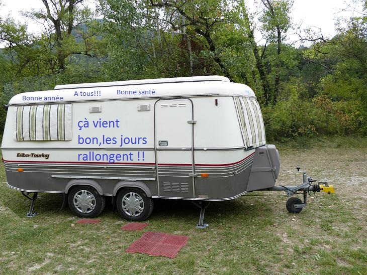 de longues et nombreuses vacances à tous!!