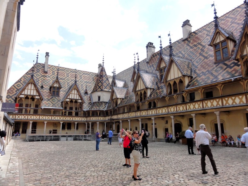 Les Hospices de Beaune, de toute beauté.