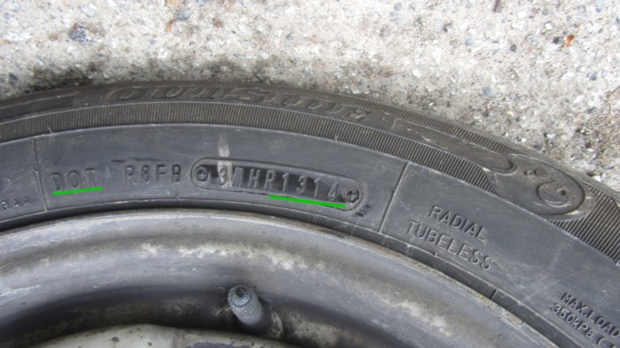 Date pneu1RED.jpg