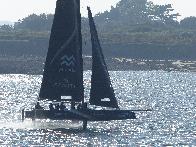 çà décoiffe..... la formule 1 des mers en action