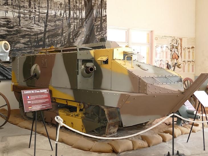 P1040048 musee du blindépaint.JPG