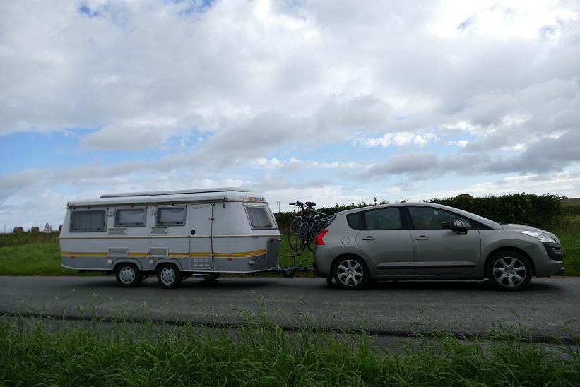 longue et voiture.jpg