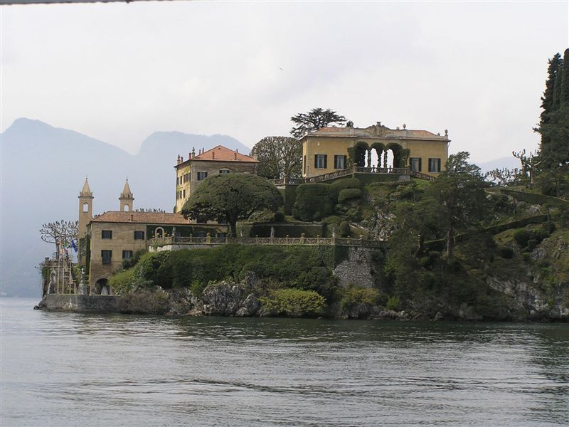 Bord du Lac de Como