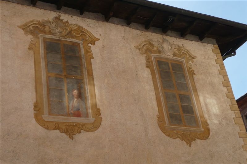 Piazza Mario Motta