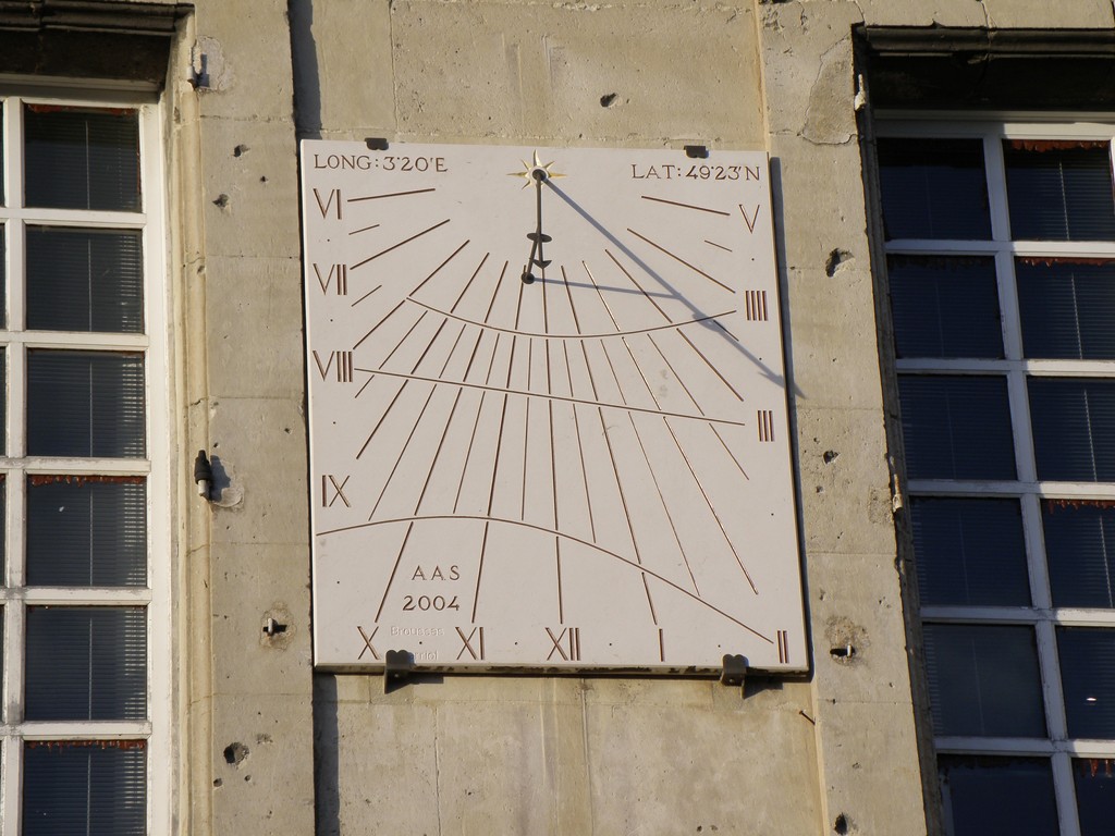 Un récent, calculé par Claude et sculté par Pierre Berriot