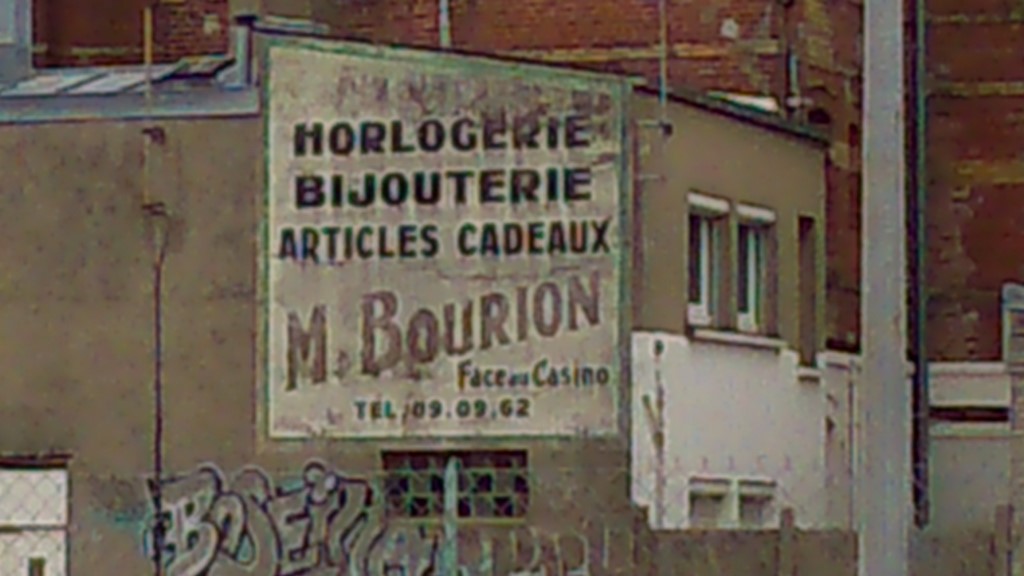 Désolé pour la qualité mais c'est très loin et pris avec le téléphone !
