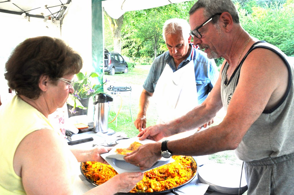 Vient le moment de la distribution....