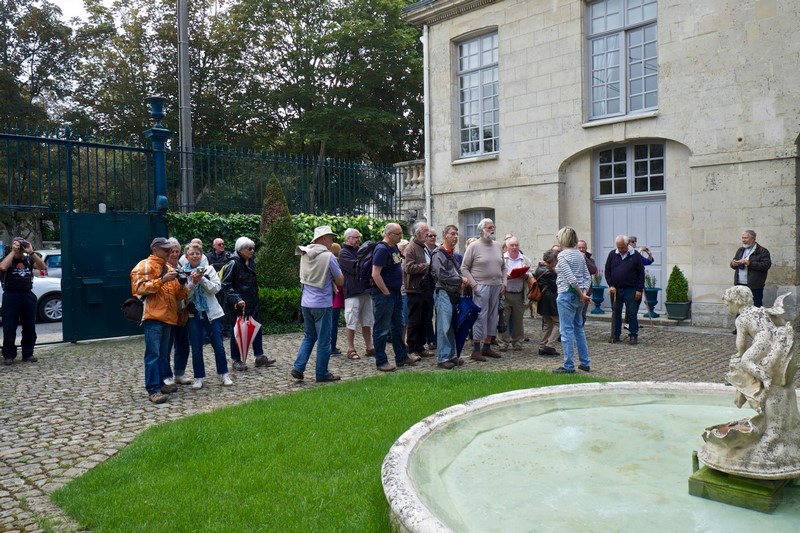 Attentifs aux explications de Madame Maarek.