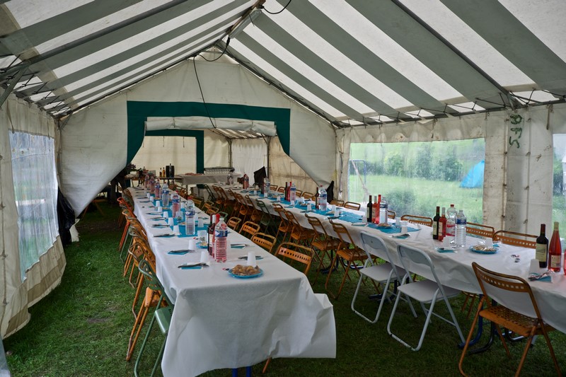 Avant la foule !Claudia s'était un peu amusée pour la déco!Les couleurs de Soissons sont le bleu et le blanc ! !