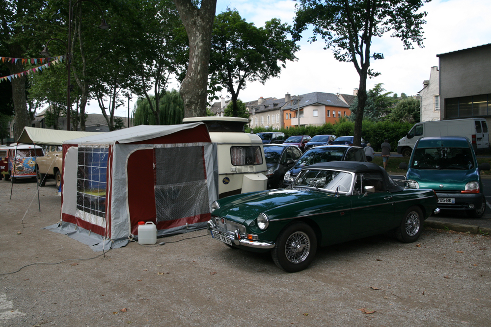 MG B