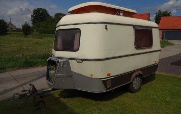 ERIBA Pan/Familia 750/750 - 1983<br />Est-ce bien ce type, il me semble qu'une Familia est un peu différente de l'intérieur...?