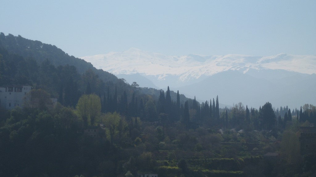 Generalifa y Sierra Nevada.JPG