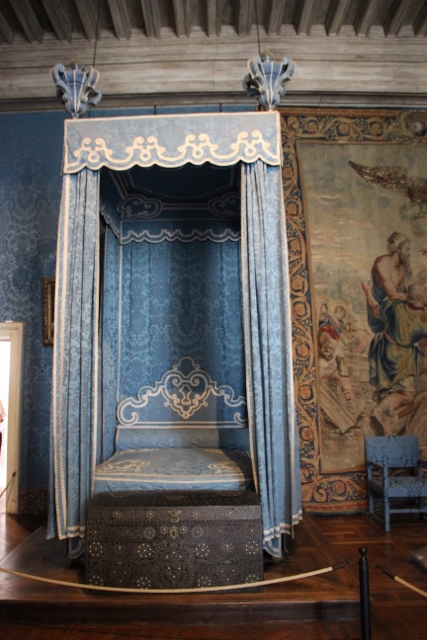 chambre de la reine environ 70m carré