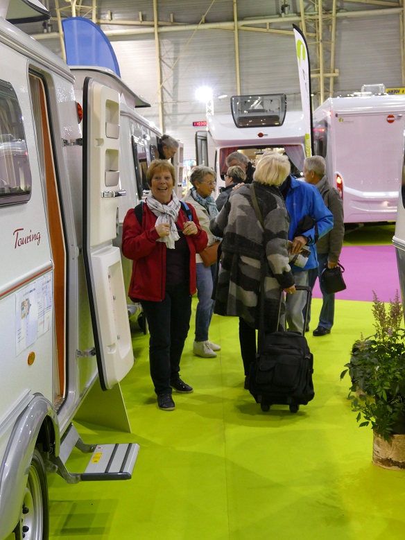 Coucou , de bonne humeur !!