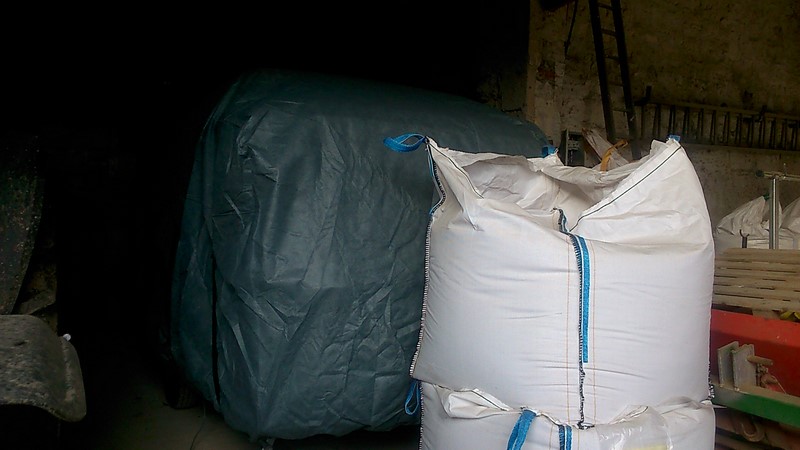 Bâche de 5 m X 2.30 m X 2 m