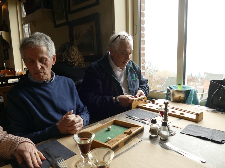 essai de vieux jeux .