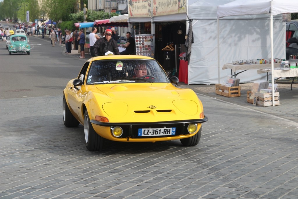 Opel 1900 GT