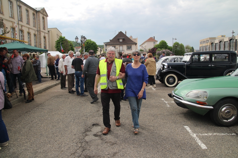 Nina va chercher sa surprise......