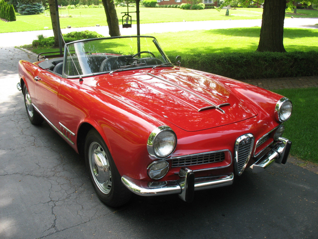 1960-Alfa-Romeo-2000-Spider.jpg