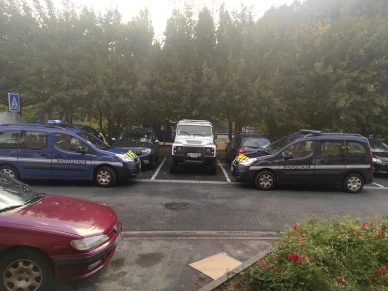 DEF voiture police.jpg