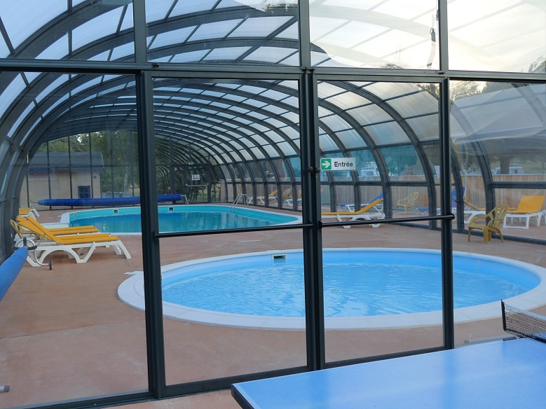 Sur le retour à St Alban(Lozère) .Une vraie piscine !! Acsi 15 euros .  heures !!!Mais le lendemain matin 1.6° à 7 heures