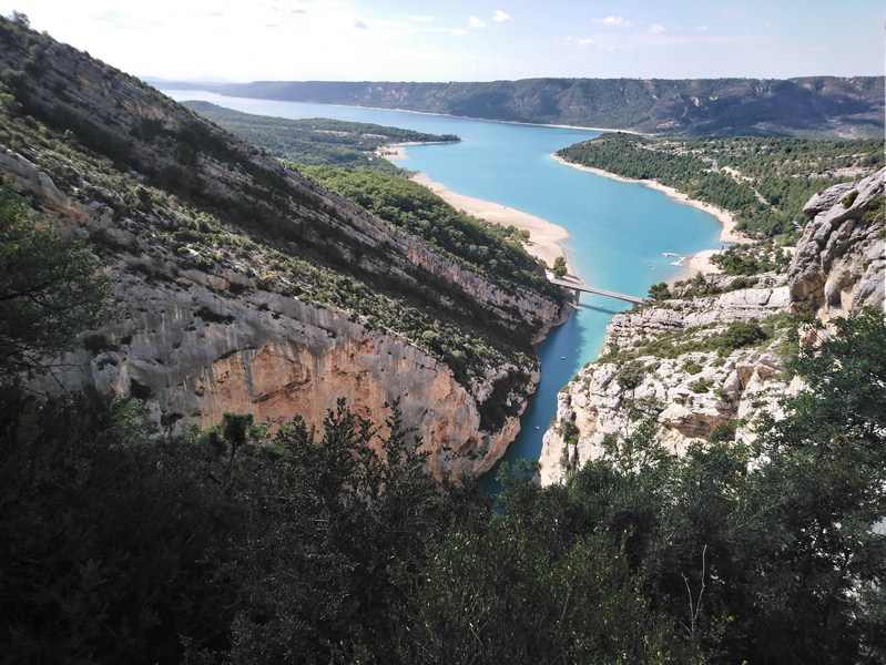 Sortie des gorges du Verdon, vu sur le lac de Sainte Croix