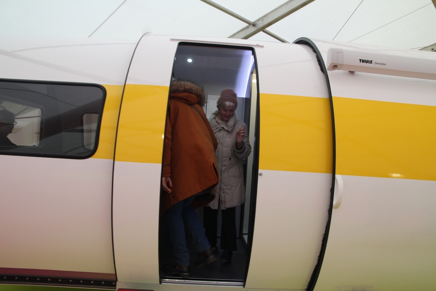 Visite du salon à Douai.