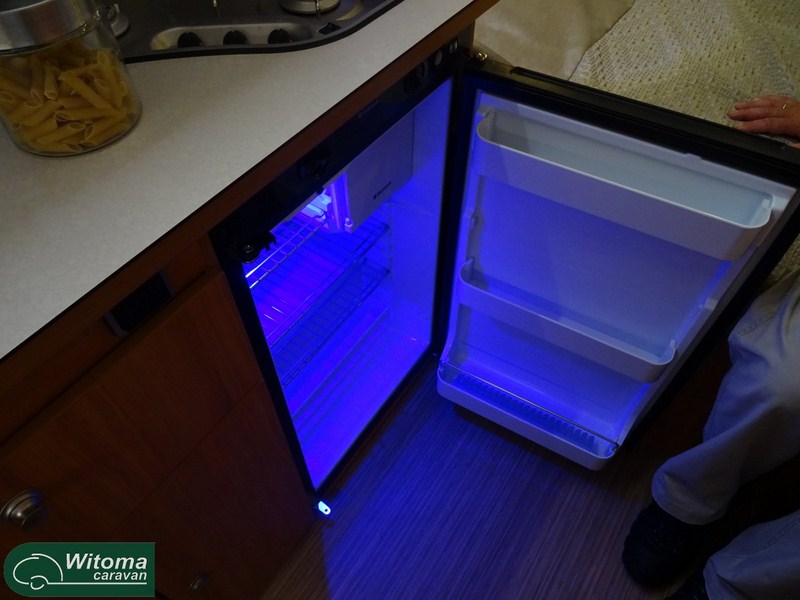16 530 FRIGO.JPG
