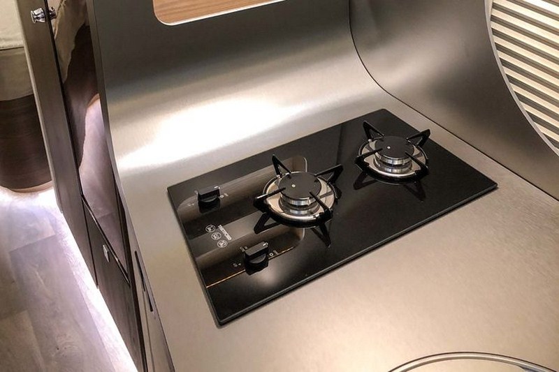 25 Touring-820-fotoshowBig-ff0cdbc3-1216542.jpg