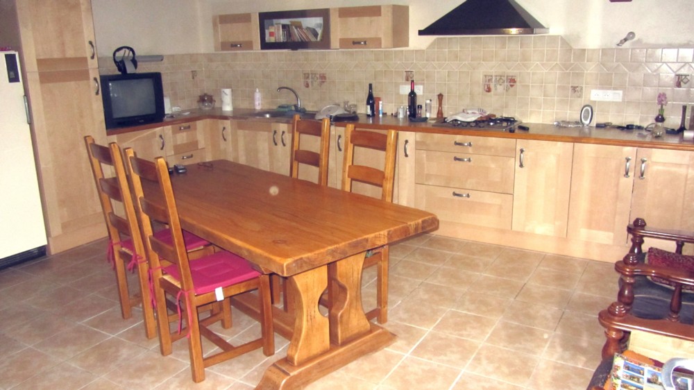 Cuisine 165RED.jpg