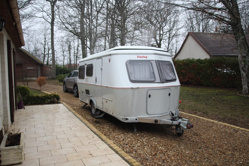 Non non je n'ai pas changé de carabane.