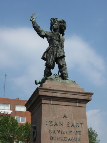 STATUE-DE-JEAN-BART.jpg