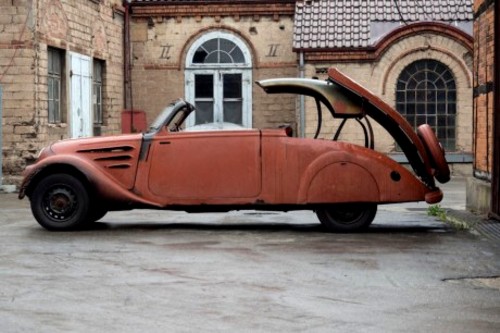 txt_peugeot-402-eclipse-5_1.jpg