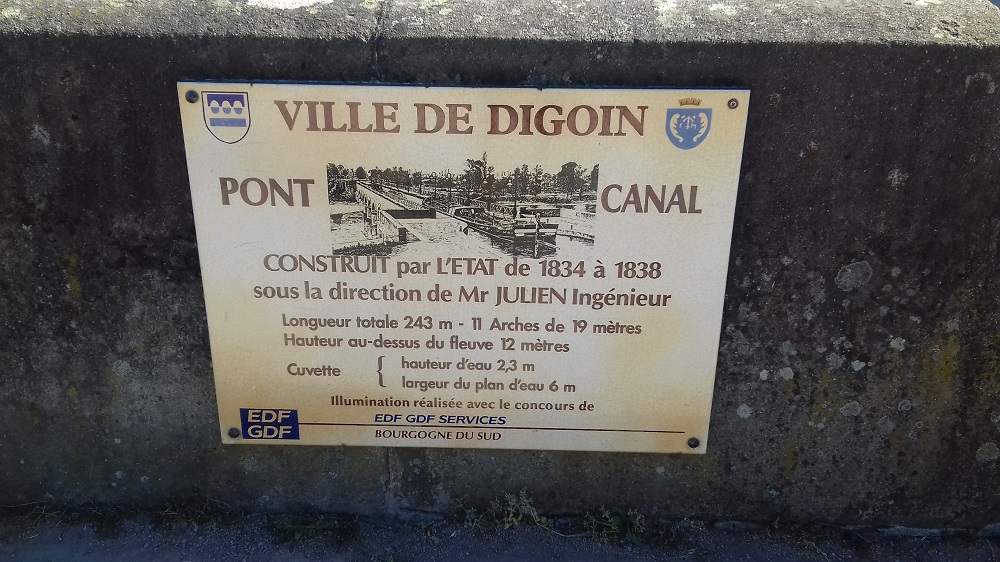 20190601_175116 Balade en vélo le long du Canal du centre à Digoin.jpg