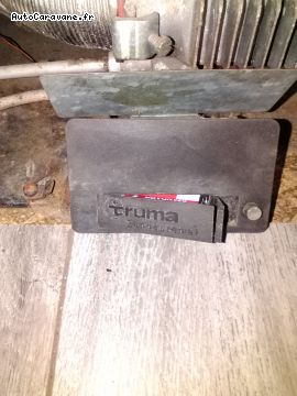 boitier piles truma sw2.jpg