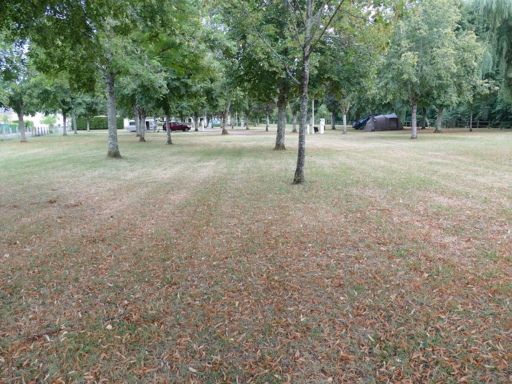 Le pont st Chretien . Camping tranquille !!