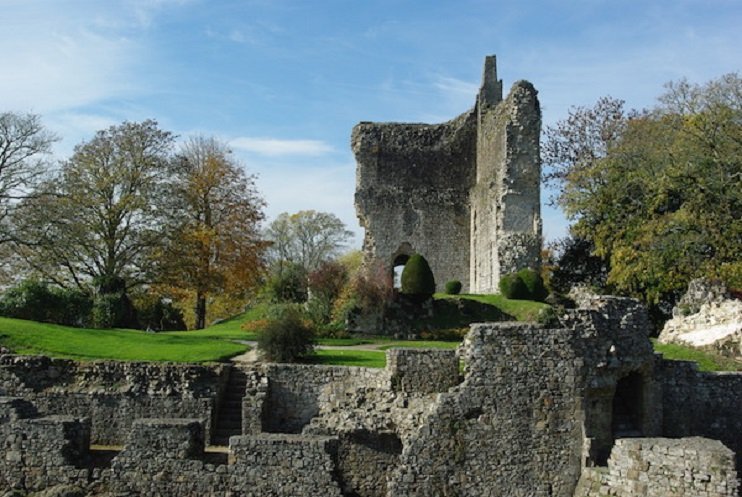 chateau-de-Domfront.jpg