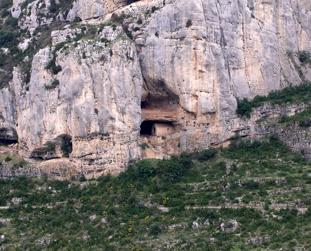Grotte_Notre-Dame_de_la_Baume_(photo Google).jpg