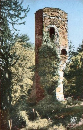 Tour-Barbotan.jpg