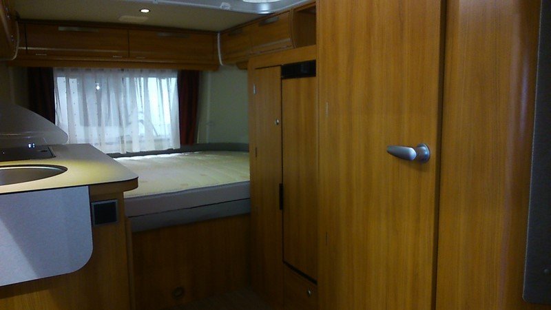 Eriba 535, Sans éclairage intérieur ou peu